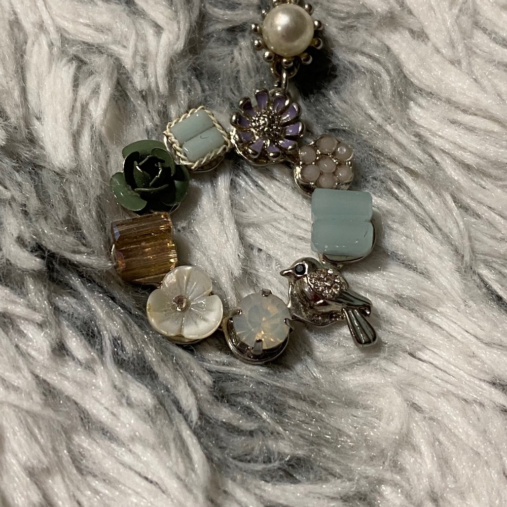 Floral‎ Bird Charm Pendant Necklace Delicate Feminine Statement Jewelry - Picture 2 of 2